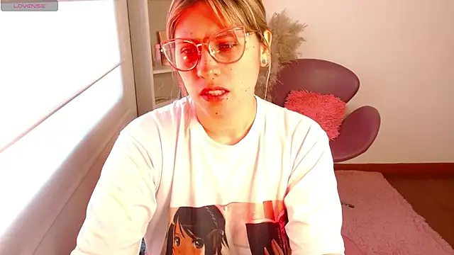 Snapshot of thamarajane chatting on 02-04-25, 12:11 thamarajane online show from 02-04-25, 12:11