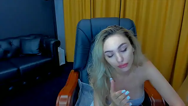 HaleySweet18 online show from 07-21-26, 11:40