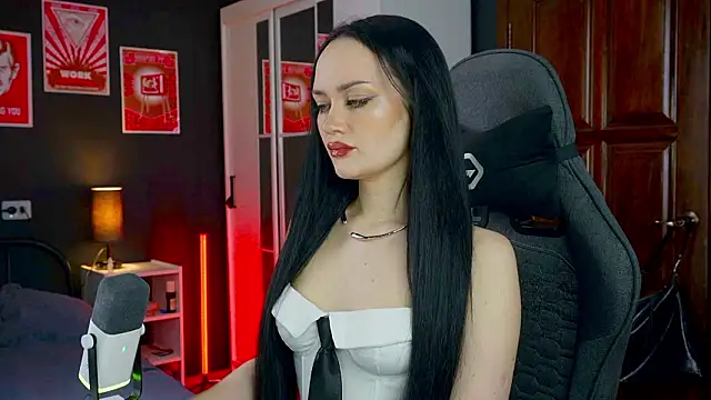 QueenAliss online show from 03-05-26, 08:54