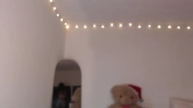 ValienteGirl  online show from 03-20-26, 03:33