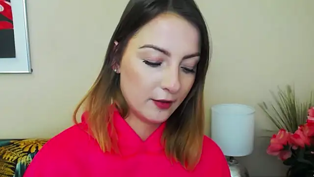 Snapshot of NatalieSexy chatting on 02-14-25, 10:17 NatalieSexy online show from 02-14-25, 10:17