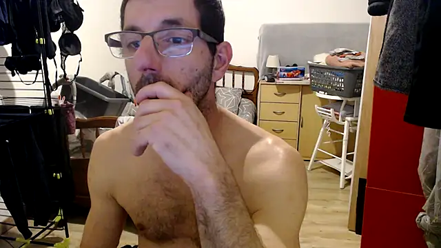 steph19x5 online show from 12-18-24, 05:10