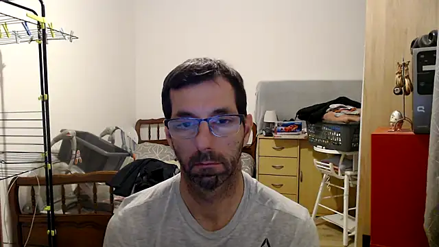 steph19x5 online show from 12-18-24, 09:18