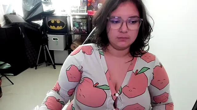 aika-dreams online show from 12-17-25, 04:02