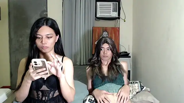 Snapshot of Urworldclasstrans chatting on 11-10-25, 12:48 Urworldclasstrans online show from 11-10-25, 12:48