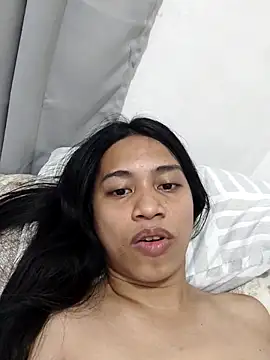 Snapshot of Urworldclasstrans chatting on 03-22-26, 08:07 Urworldclasstrans online show from 03-22-26, 08:07