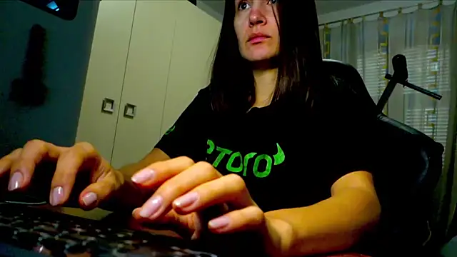 GodlyTheia online show from 11-18-25, 09:47