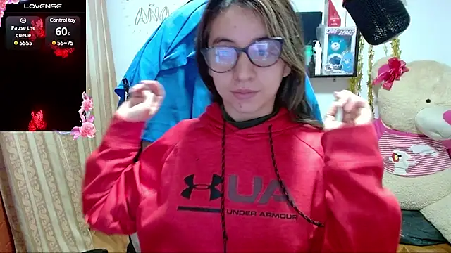 Snapshot of Maggie_Fox3 chatting on 01-04-25, 03:29 Maggie Fox3 online show from 01-04-25, 03:29