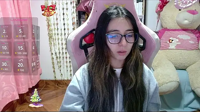 Snapshot of Maggie_Fox3 chatting on 11-24-25, 02:22 Maggie Fox3 online show from 11-24-25, 02:22