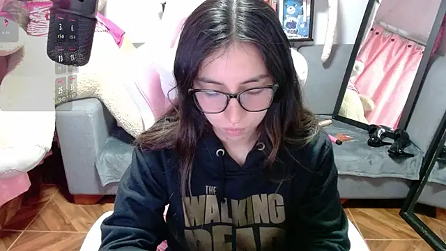 Maggie Fox3 online show from 03-21-26, 02:05