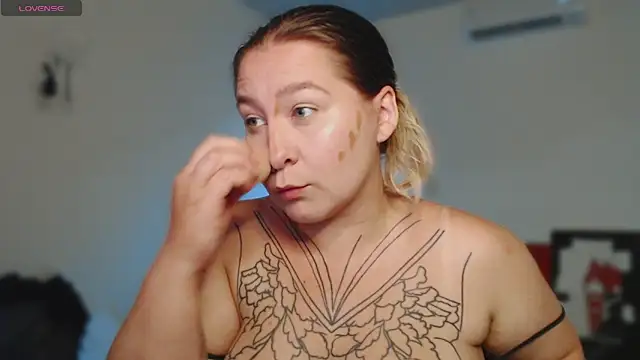 Snapshot of Enotika chatting on 11-29-25, 09:51 Enotika online show from 11-29-25, 09:51