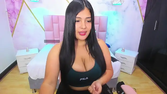 Snapshot of agelinasr chatting on 09-25-25, 04:16 agelinasr online show from 09-25-25, 04:16