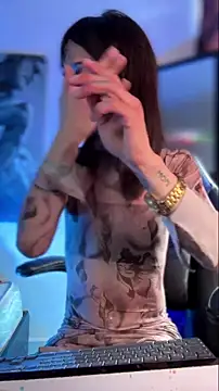 stormytt  online show from 01-10-26, 05:48