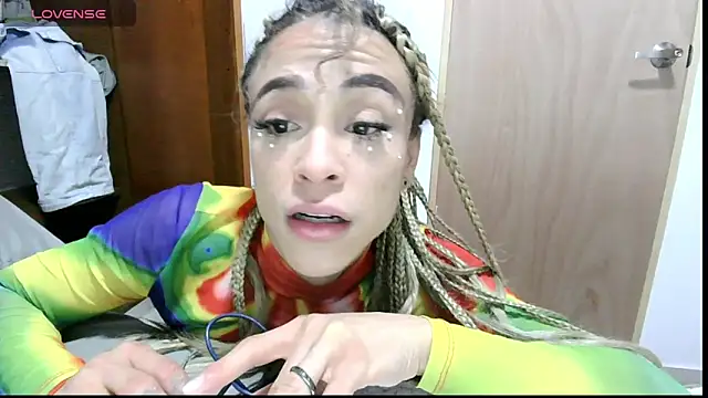 Snapshot of stormytt_ chatting on 05-25-26, 08:09 stormytt online show from 05-25-26, 08:09
