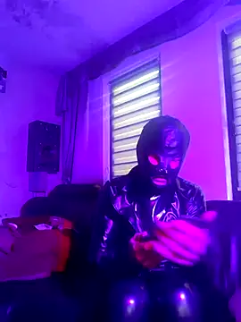 Snapshot of Crystalbitchx chatting on 12-30-24, 07:59 Crystalbitchx online show from 12-30-24, 07:59