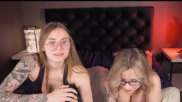 Snapshot of _AnnaStark_ chatting on 01-31-25, 10:10 AnnaStark online show from 01-31-25, 10:10