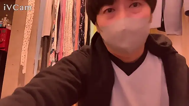 Snapshot of Fundoshi_2 chatting on 12-20-25, 12:45 Fundoshi 2 online show from 12-20-25, 12:45