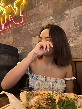 Irina Grant online show from 12-08-24, 01:35