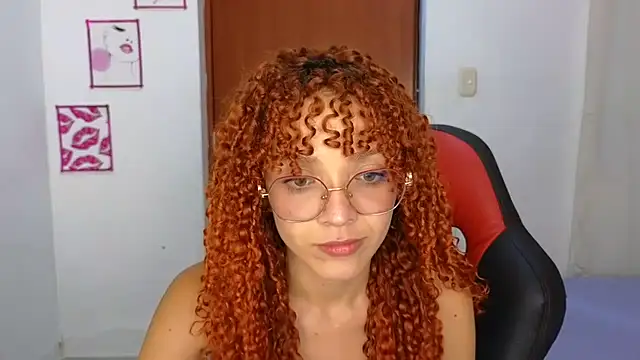 SexyLeilaa online show from 10-24-25, 01:57