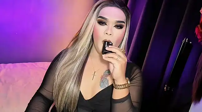 Snapshot of VictoriaEliz chatting on 03-17-25, 02:56 VictoriaEliz online show from 03-17-25, 02:56