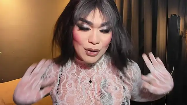 Snapshot of VictoriaEliz chatting on 09-19-25, 05:24 VictoriaEliz online show from 09-19-25, 05:24