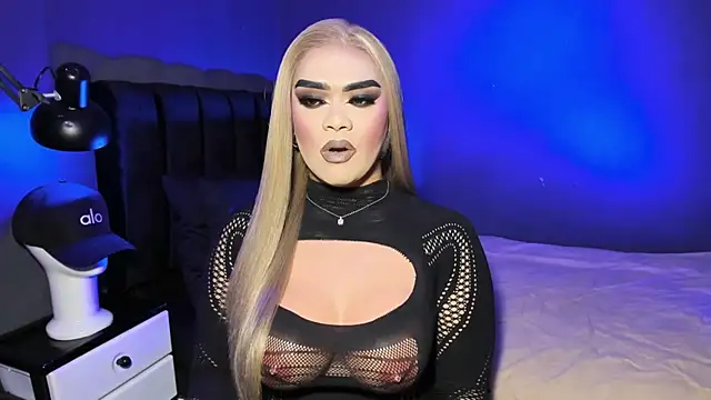 VictoriaEliz online show from 06-27-26, 04:45