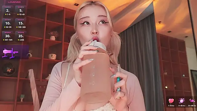 hyun chia online show from 04-27-26, 03:15