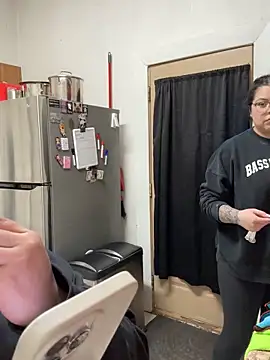 drizzypeach602 online show from 04-19-26, 02:33