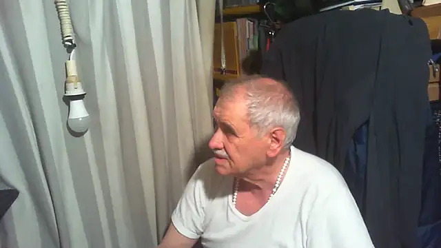 Snapshot of nonnomaturobisex chatting on 05-04-26, 02:02 nonnomaturobisex online show from 05-04-26, 02:02