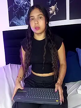 SARA MILLER69 online show from 03-25-26, 02:34