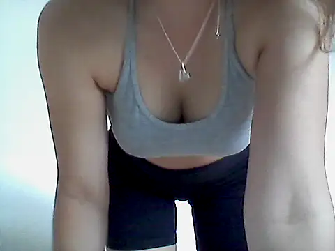 ocean eyess  online show from 07-26-26, 11:28
