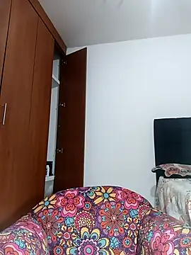 Snapshot of Van3orgasm4me chatting on 09-24-25, 02:42 Van3orgasm4me online show from 09-24-25, 02:42