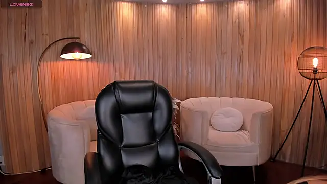 LexieWayne online show from 12-18-24, 07:52