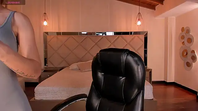 LexieWayne online show from 04-22-26, 06:42