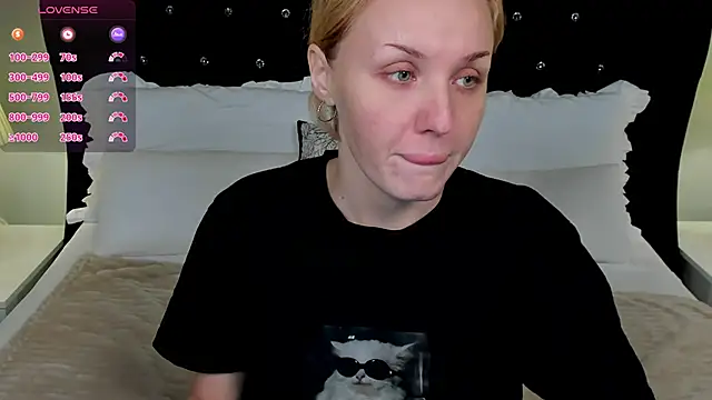 LianaFord online show from 11-27-25, 08:33