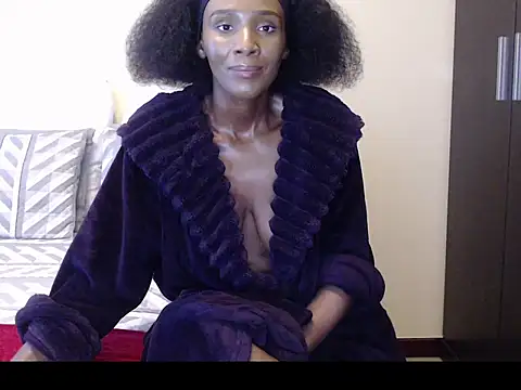 yummycherryxx online show from 11-19-25, 08:25