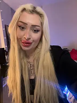Snapshot of JennaLinn chatting on 04-29-26, 01:53 JennaLinn online show from 04-29-26, 01:53