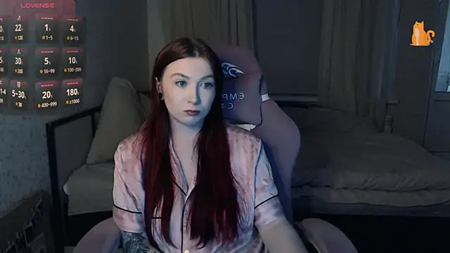 Snapshot of Cute_lina chatting on 03-10-25, 03:41 Cute lina online show from 03-10-25, 03:41