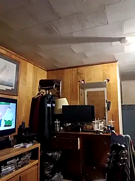 Snapshot of OralDesires2 chatting on 11-15-25, 12:08 OralDesires2 online show from 11-15-25, 12:08