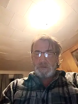 Snapshot of OralDesires2 chatting on 11-21-25, 12:32 OralDesires2 online show from 11-21-25, 12:32