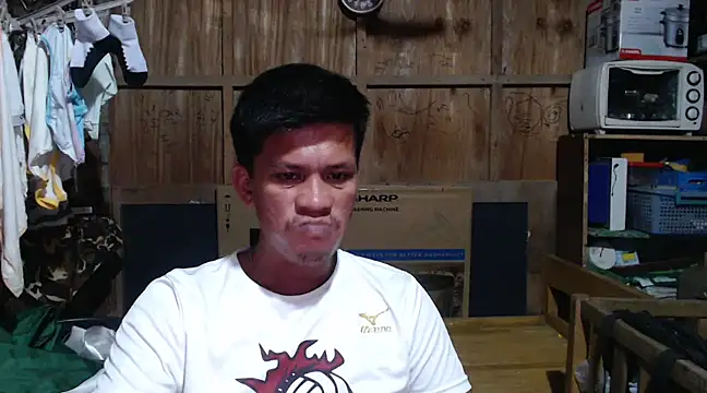 Snapshot of SweetasianHugoxxx chatting on 01-04-25, 02:35 SweetasianHugoxxx online show from 01-04-25, 02:35