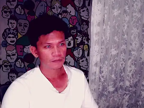 Snapshot of SweetasianHugoxxx chatting on 03-14-25, 02:08 SweetasianHugoxxx online show from 03-14-25, 02:08