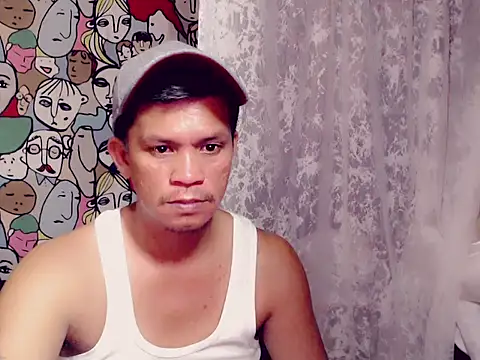 Snapshot of SweetasianHugoxxx chatting on 03-19-25, 02:46 SweetasianHugoxxx online show from 03-19-25, 02:46