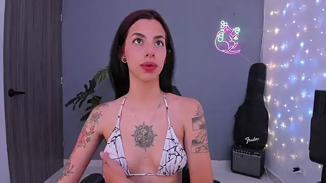 labrika  online show from 09-26-25, 04:22