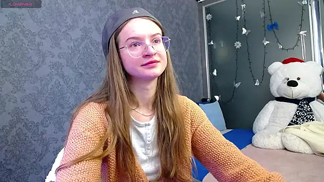 KateJonson online show from 10-24-25, 06:43