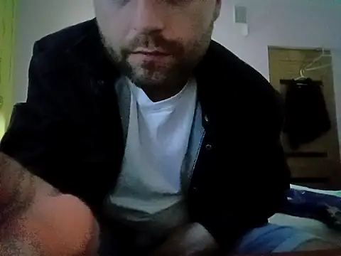 Snapshot of HouseOfCums chatting on 09-11-25, 12:55 HouseOfCums online show from 09-11-25, 12:55