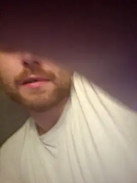 Snapshot of HouseOfCums chatting on 09-16-25, 02:23 HouseOfCums online show from 09-16-25, 02:23