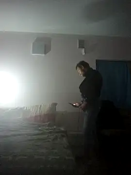 Snapshot of HouseOfCums chatting on 10-04-25, 04:27 HouseOfCums online show from 10-04-25, 04:27