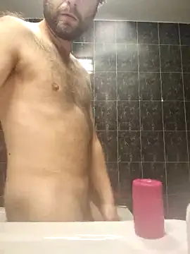 Snapshot of HouseOfCums chatting on 10-18-25, 04:19 HouseOfCums online show from 10-18-25, 04:19