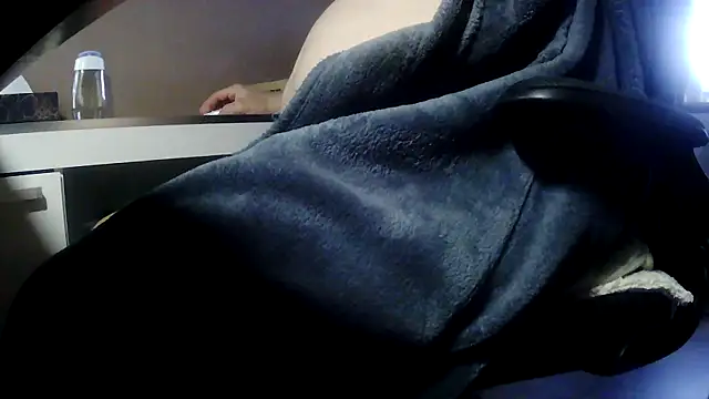 Snapshot of suedel65 chatting on 02-23-26, 04:37 suedel65 online show from 02-23-26, 04:37